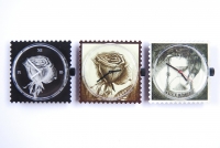 Uhrenmotiv Rabe und Rose